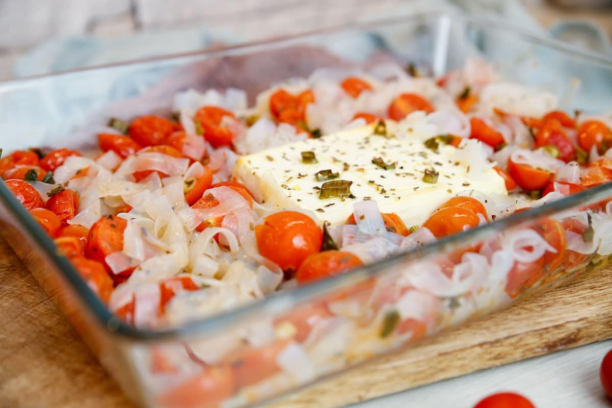 Ofenfeta Pasta mit Tomaten und Konjaknudeln